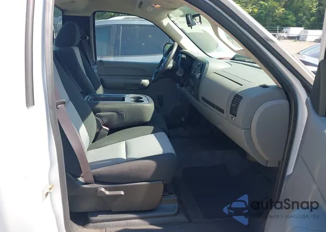 2008 Chevrolet Silverado 1500 Work Truck z USA, uszkodzony, nr VIN 1GCEK14X98Z256299